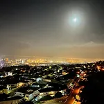 Breathtaking Views, Brand New Renovated Apartment