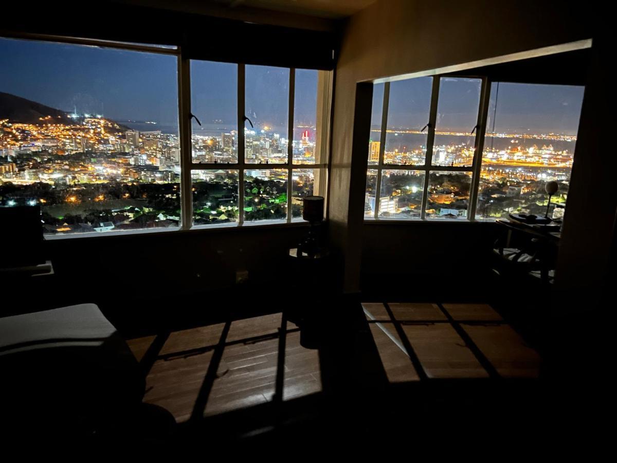Breathtaking Views, Brand New Renovated Apartment Kapstadt